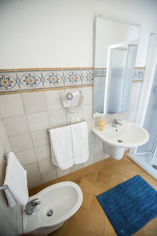B&B Granelli Di Sale ตราปานี ห้อง รูปภาพ