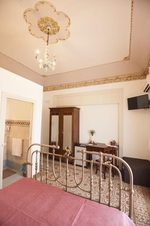 B&B Granelli Di Sale ตราปานี ห้อง รูปภาพ